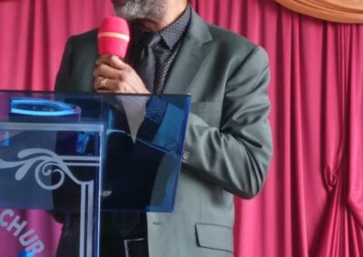 Pastor Loxley English